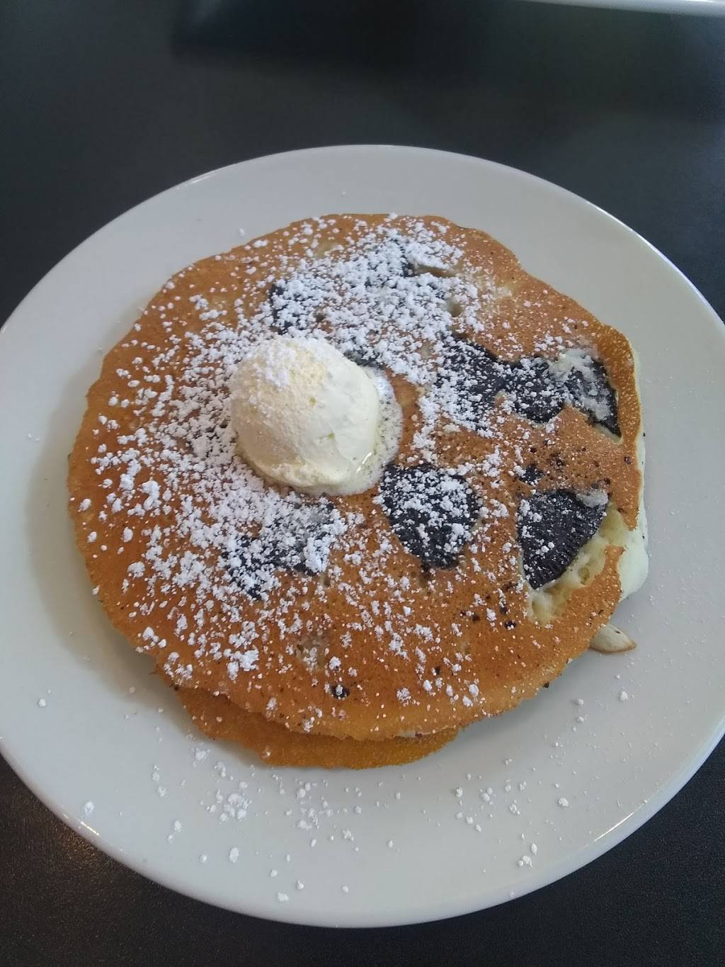 Chocos Diner | restaurant | 217 W Winton Ave, Hayward, CA 94544, USA | 5104703664 OR +1 510-470-3664