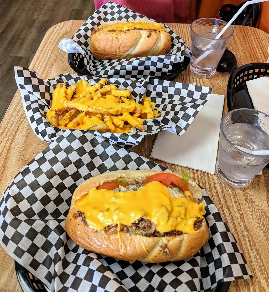 Erwins Philly Cheese Steak | restaurant | 4030 Hoyt Ave, Everett, WA 98201, USA | 4252524444 OR +1 425-252-4444