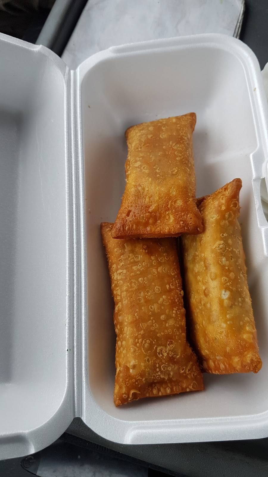 TVs Fries | restaurant | 555 W Hunt Club Rd, Nepean, ON K2G 5W5, Canada | 6138664398 OR +1 613-866-4398