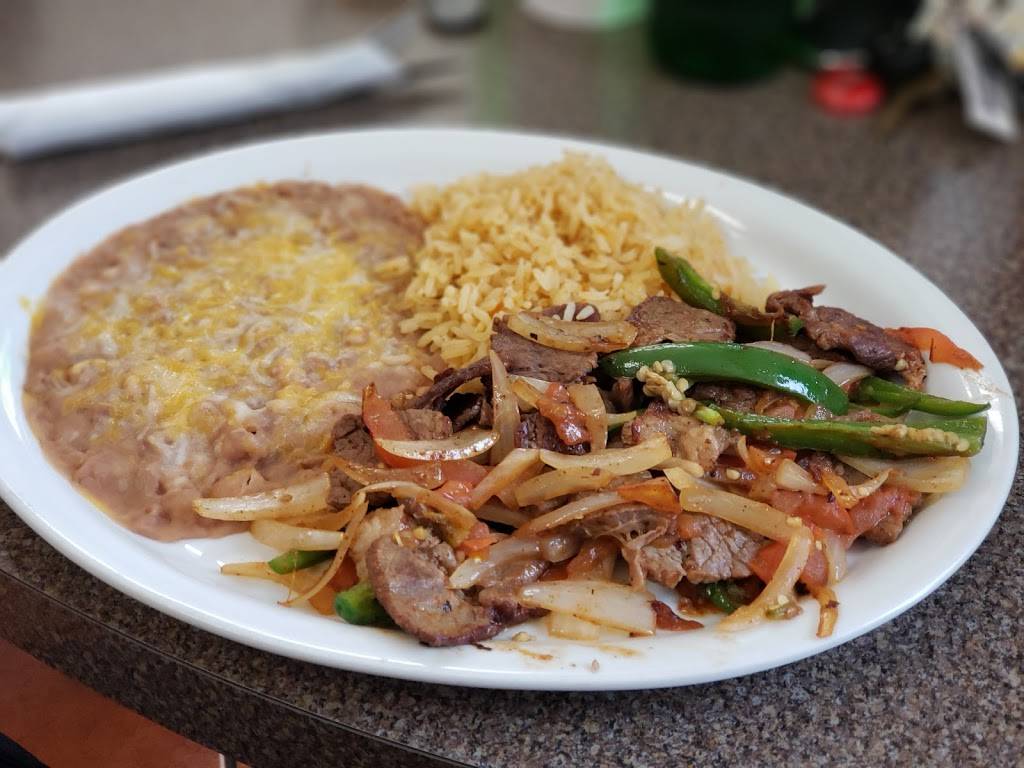 Gorditas La China | restaurant | 546 Indian Hills Cir suite g, Perris, CA 92570, USA | 9514234981 OR +1 951-423-4981