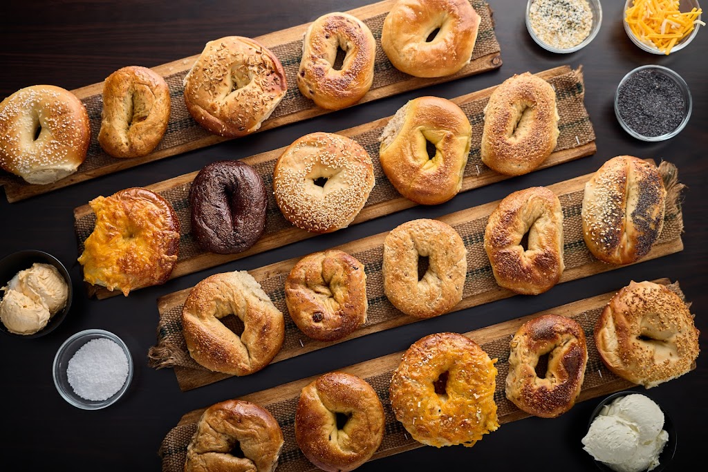 Greenfields NY Deli & Bagels | restaurant | 2130 G, New Garden Rd, Greensboro, NC 27410, USA | 3368600630 OR +1 336-860-0630