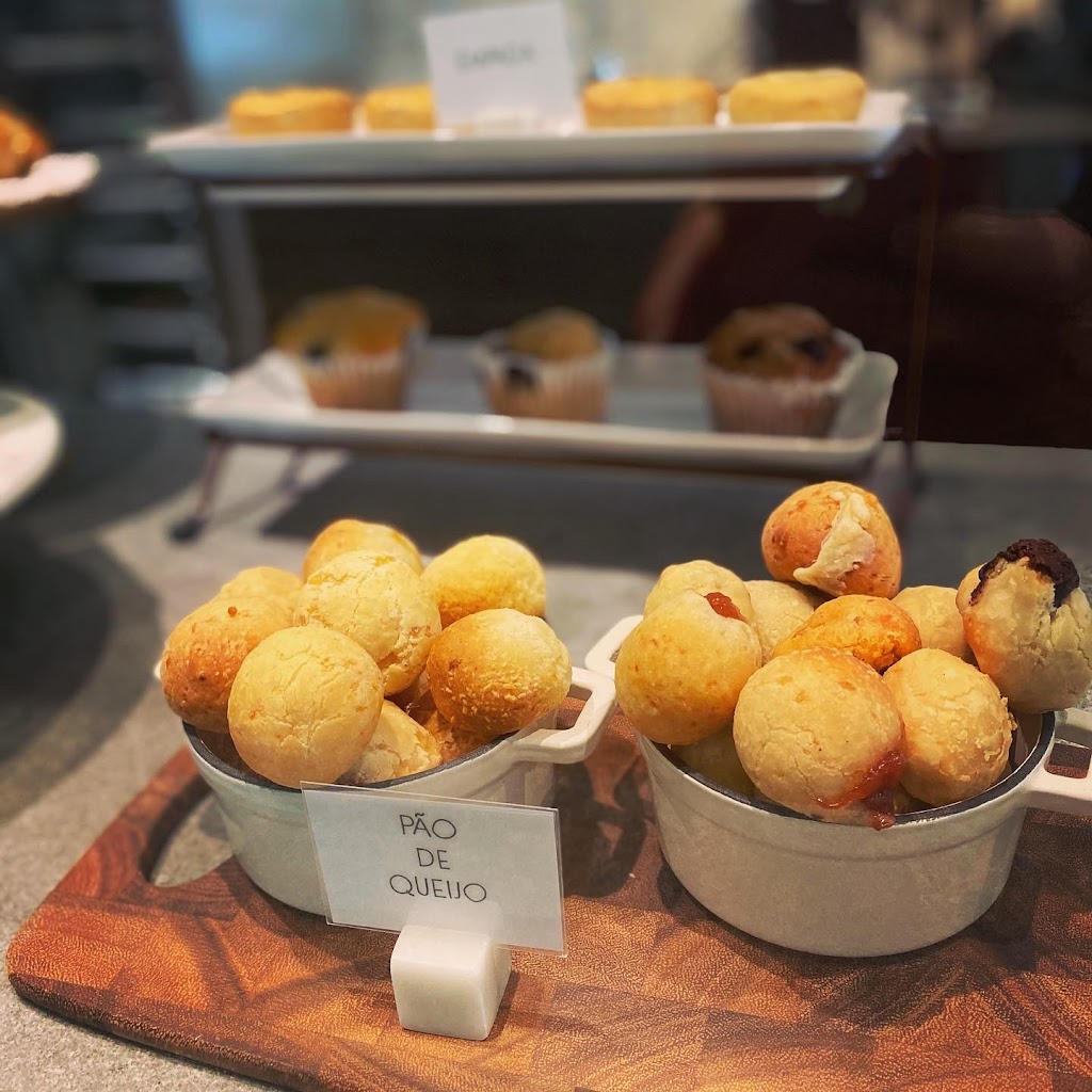 PiniPico Brazilian Cafe | cafe | 1538 N Clark St, Chicago, IL 60610, USA | 3126248389 OR +1 312-624-8389