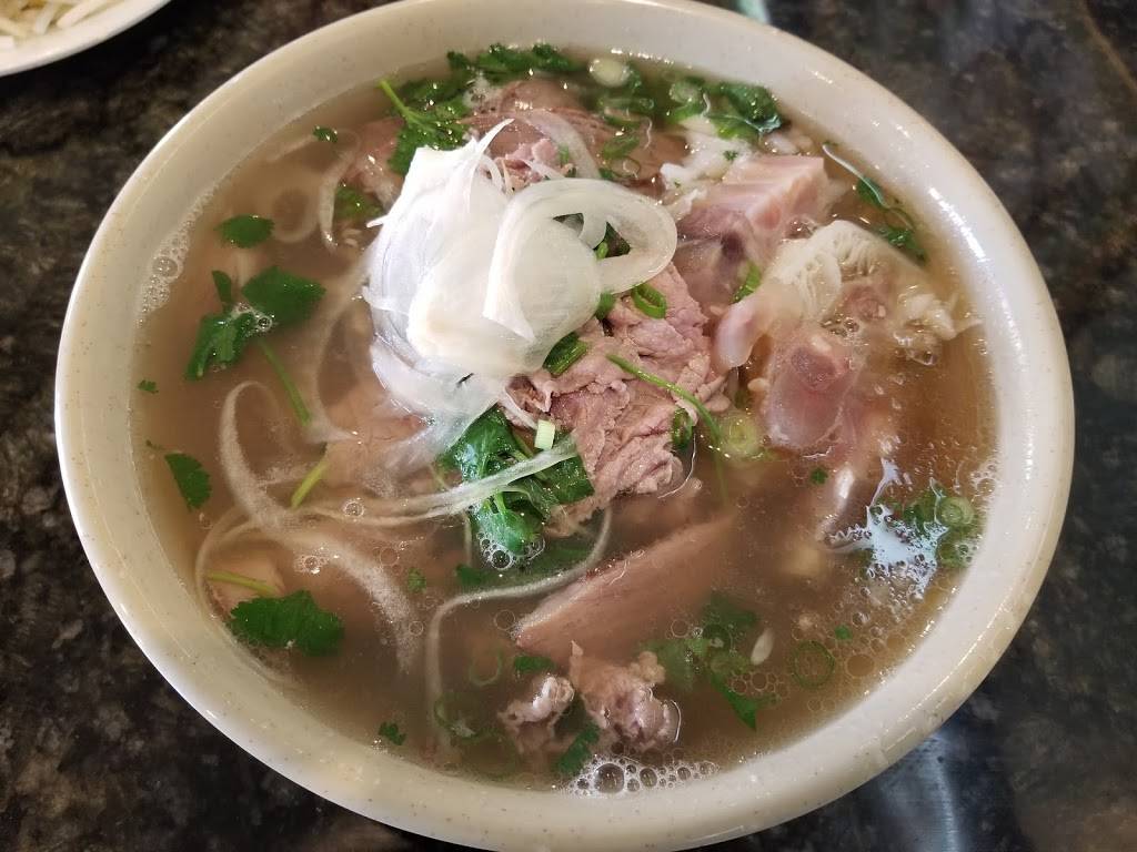 New Pho 999 | restaurant | 12905 Sherman Way, North Hollywood, CA 91605, USA | 8189829370 OR +1 818-982-9370
