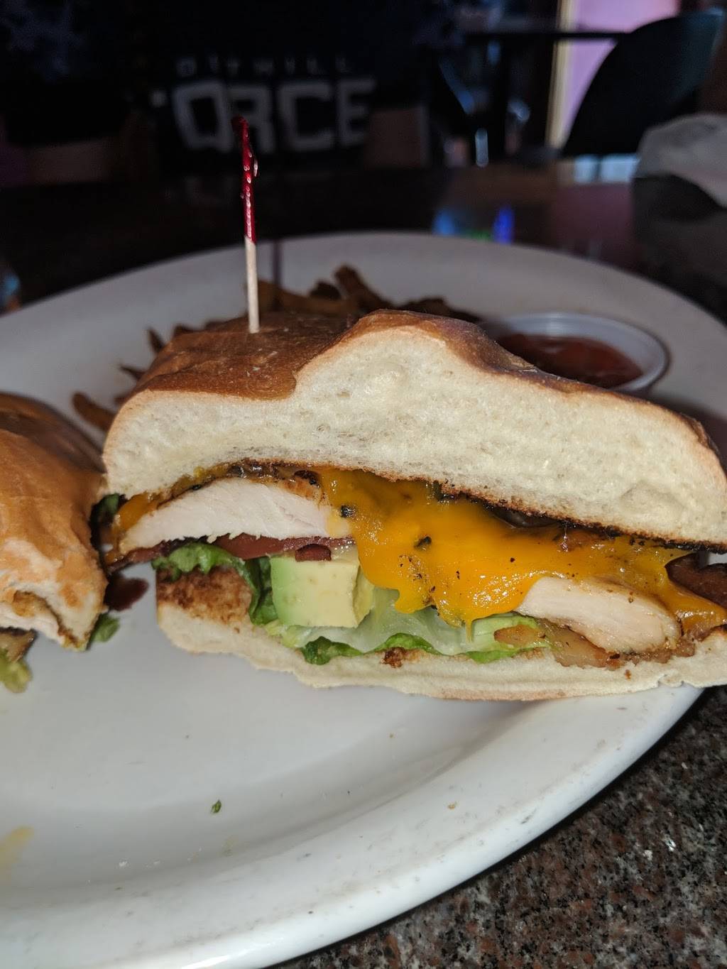 Dillians Bar & Grill | restaurant | 605 Lincoln Blvd, Lincoln, CA 95648, USA | 9164348171 OR +1 916-434-8171