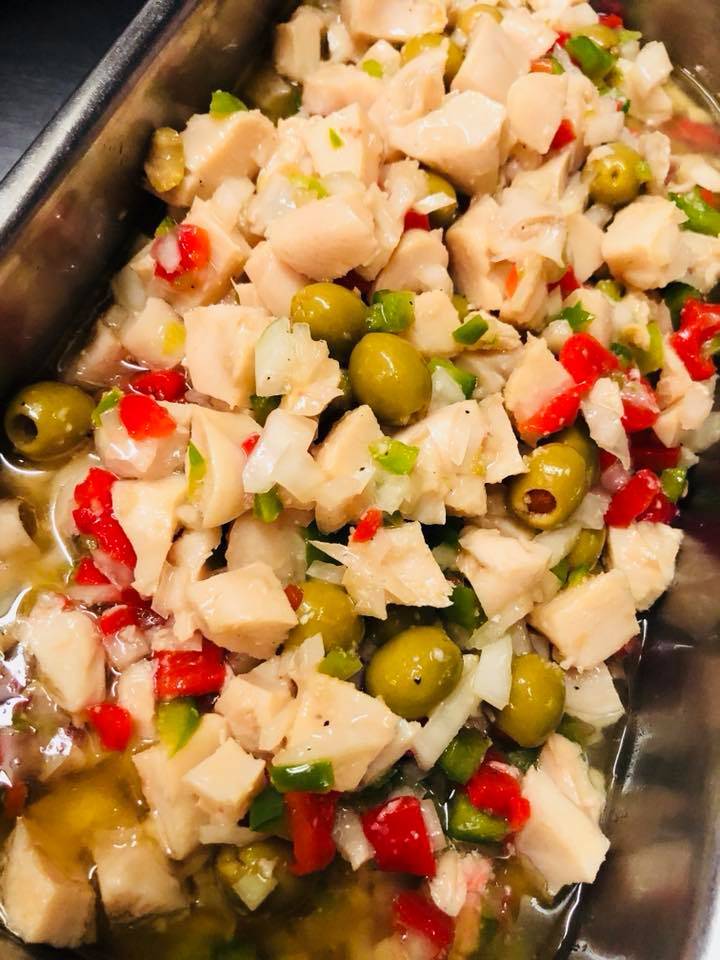 El Quijote Bar & Grill | restaurant | 6110 Causeway Blvd, Tampa, FL 33619, USA | 8136447836 OR +1 813-644-7836