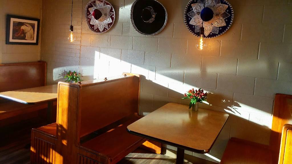 Flame the Taqueria | restaurant | 5775 Merle Hay Rd, Johnston, IA 50131, USA | 5154101069 OR +1 515-410-1069