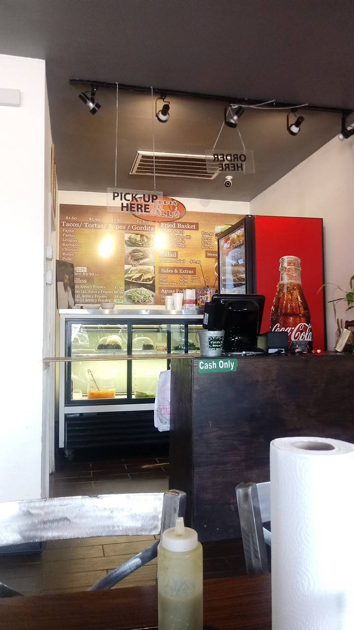 Ricos Elotes El Tocallo | restaurant | 527 Sunset Ave, Dallas, TX 75208, USA | 2149423557 OR +1 214-942-3557