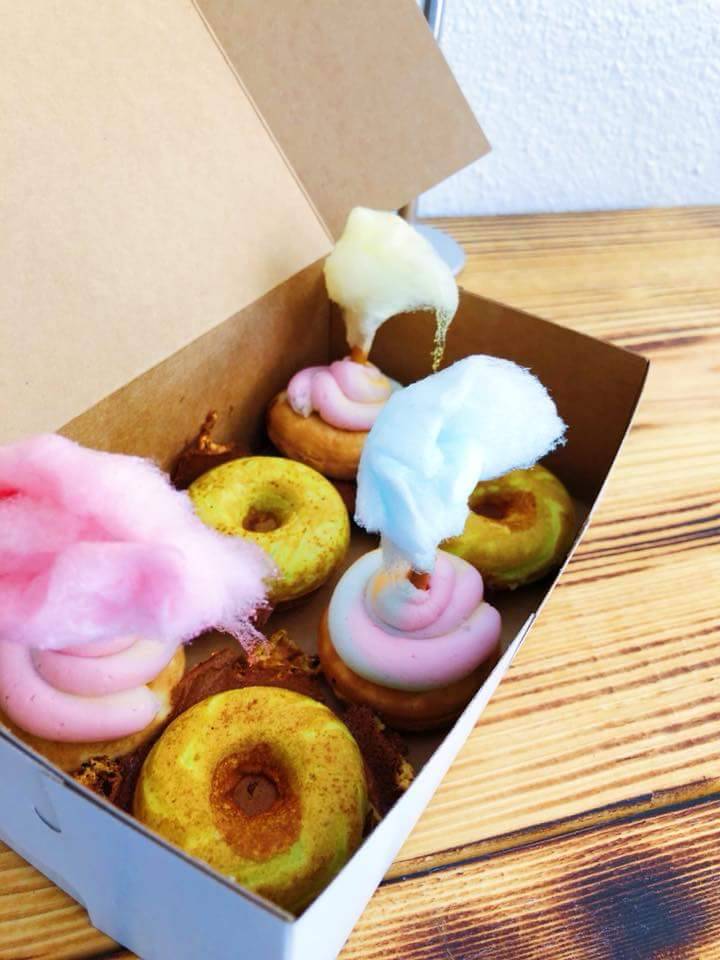 Sundays Mini Donuts And Ice Cream | bakery | 35265 US Hwy 19 N, Palm Harbor, FL 34684, USA | 7272860202 OR +1 727-286-0202