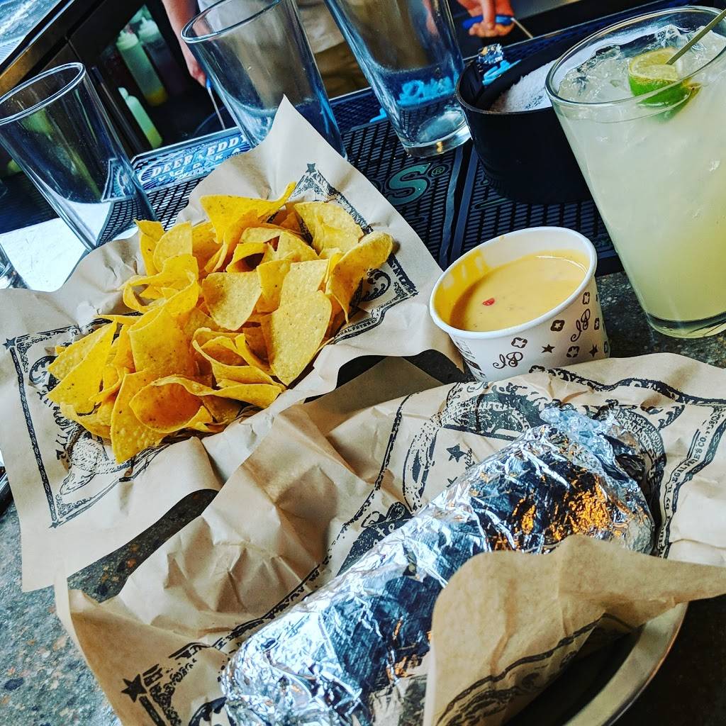 Illegal Petes Colfax | restaurant | 2001 E Colfax Ave, Denver, CO 80206, USA | 7207232703 OR +1 720-723-2703