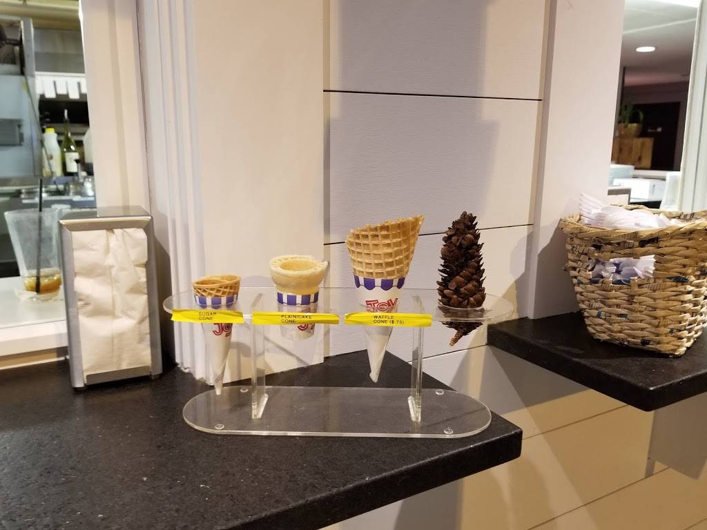 Black & White Grille | restaurant | 206 N Spencer Rd, Spencer, MA 01562, USA | 5088855018 OR +1 508-885-5018