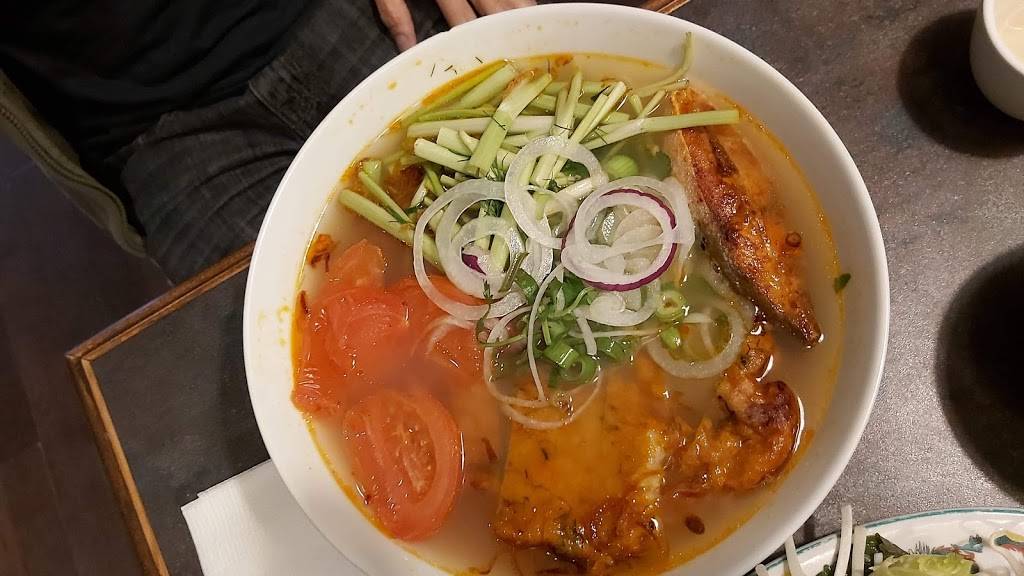 Tonkin Vietnamese | restaurant | 2404 Dufferin St, York, ON M6E 3S8, Canada | 4167841491 OR +1 416-784-1491