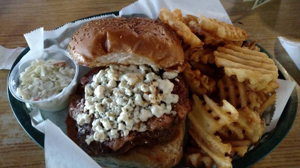 Between the Greens | restaurant | 3315 County Rd I, Saukville, WI 53080, USA | 2622849808 OR +1 262-284-9808