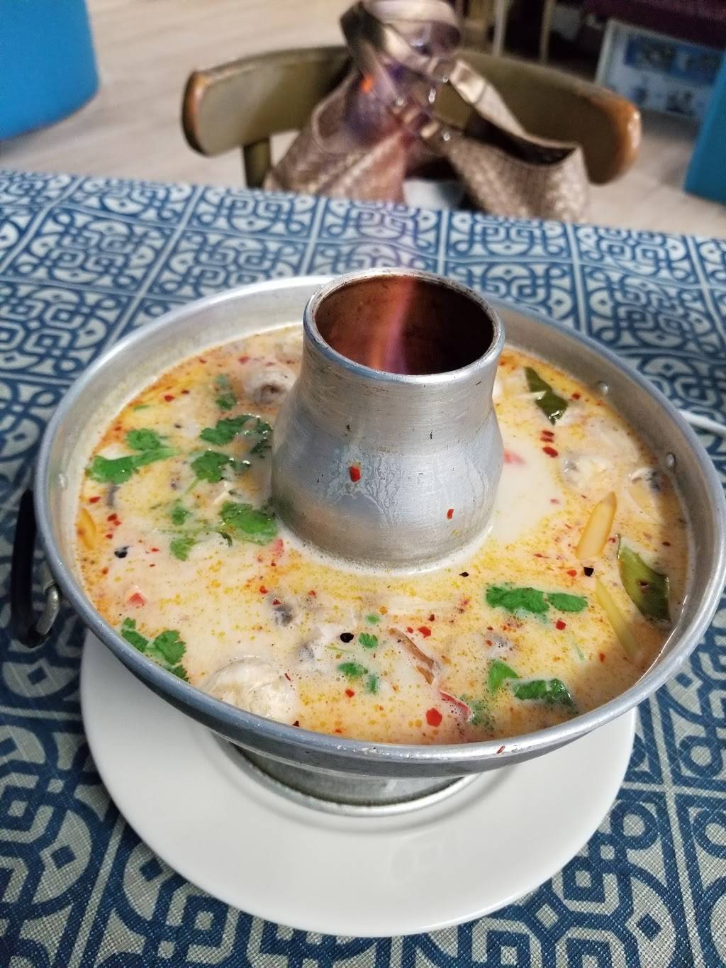 Queen of Thai Cuisine | restaurant | 14522 Crenshaw Blvd, Gardena, CA 90249, USA | 3103272844 OR +1 310-327-2844