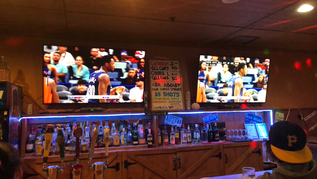 Wild Wing | restaurant | 340, 3 Eagle St W #3, Newmarket, ON L3Y 7M9, Canada | 9058365454 OR +1 905-836-5454