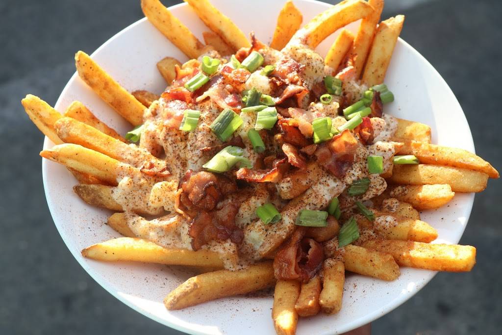 The Crabby Crab | restaurant | 4457 Van Nuys Blvd, Sherman Oaks, CA 91403, USA | 8187892722 OR +1 818-789-2722