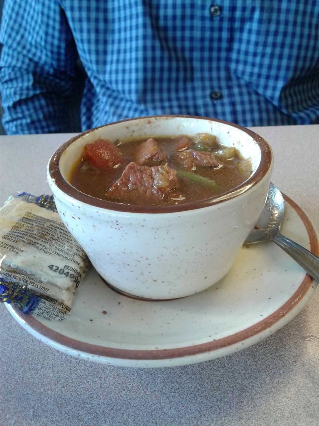 Breakwater Restaurant | restaurant | 1111 E Cloverland Dr, Ironwood, MI 49938, USA | 9069328400 OR +1 906-932-8400