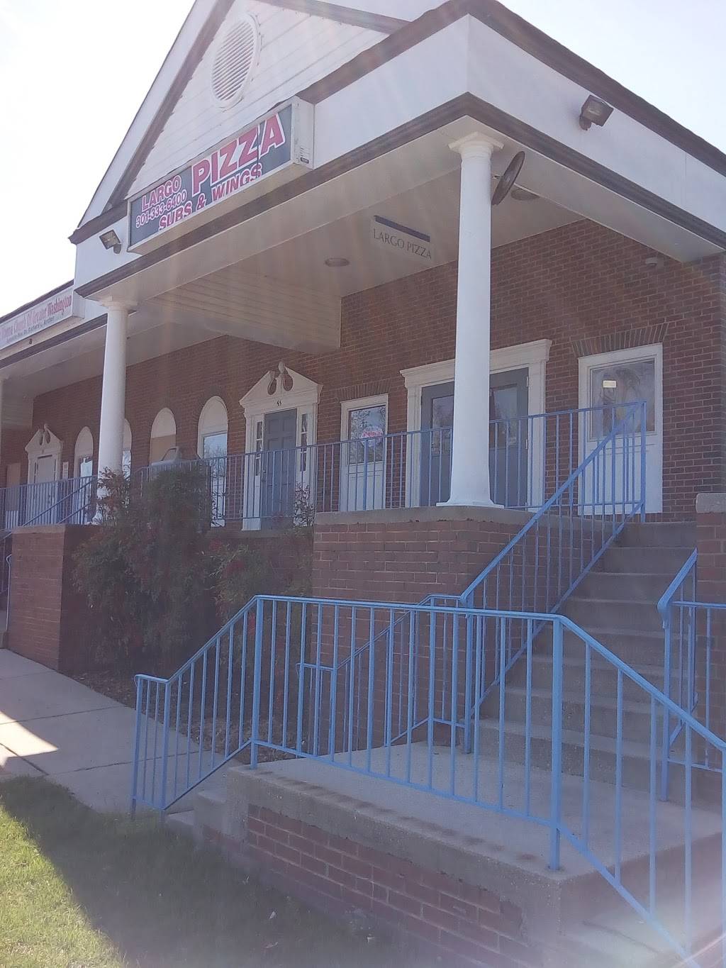 Largo Pizza | restaurant | 51 Kettering Dr, Kettering, MD 20774, USA | 3013336400 OR +1 301-333-6400