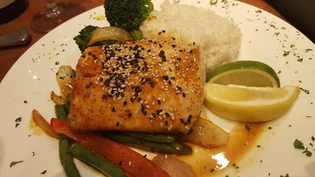 Sweet Lorraines Cafe & Bar | restaurant | 17100 N Laurel Park Dr, Livonia, MI 48152, USA | 7349537480 OR +1 734-953-7480