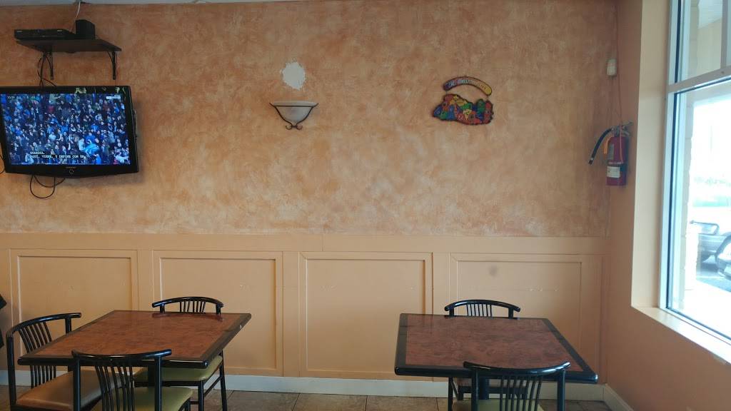 El Salvador Island Deli | restaurant | 58 Albany Ave, Amityville, NY 11701, USA | 6316080612 OR +1 631-608-0612