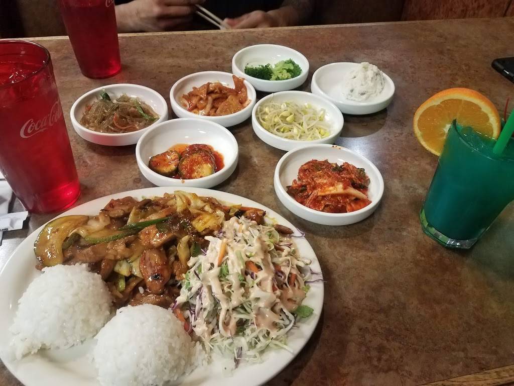 Palace BBQ | restaurant | 8718 S Tacoma Way, Lakewood, WA 98499, USA | 2535810880 OR +1 253-581-0880