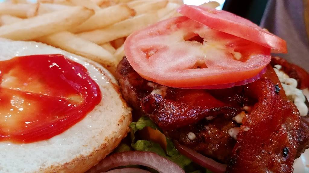 The Wild Hare Saloon & Cafe | restaurant | 1656 S Beavercreek Rd, Oregon City, OR 97045, USA | 5033037963 OR +1 503-303-7963