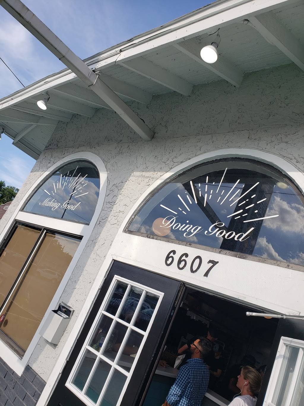 King of the Coop | restaurant | 6607 N Florida Ave, Tampa, FL 33604, USA | 8132322667 OR +1 813-232-2667