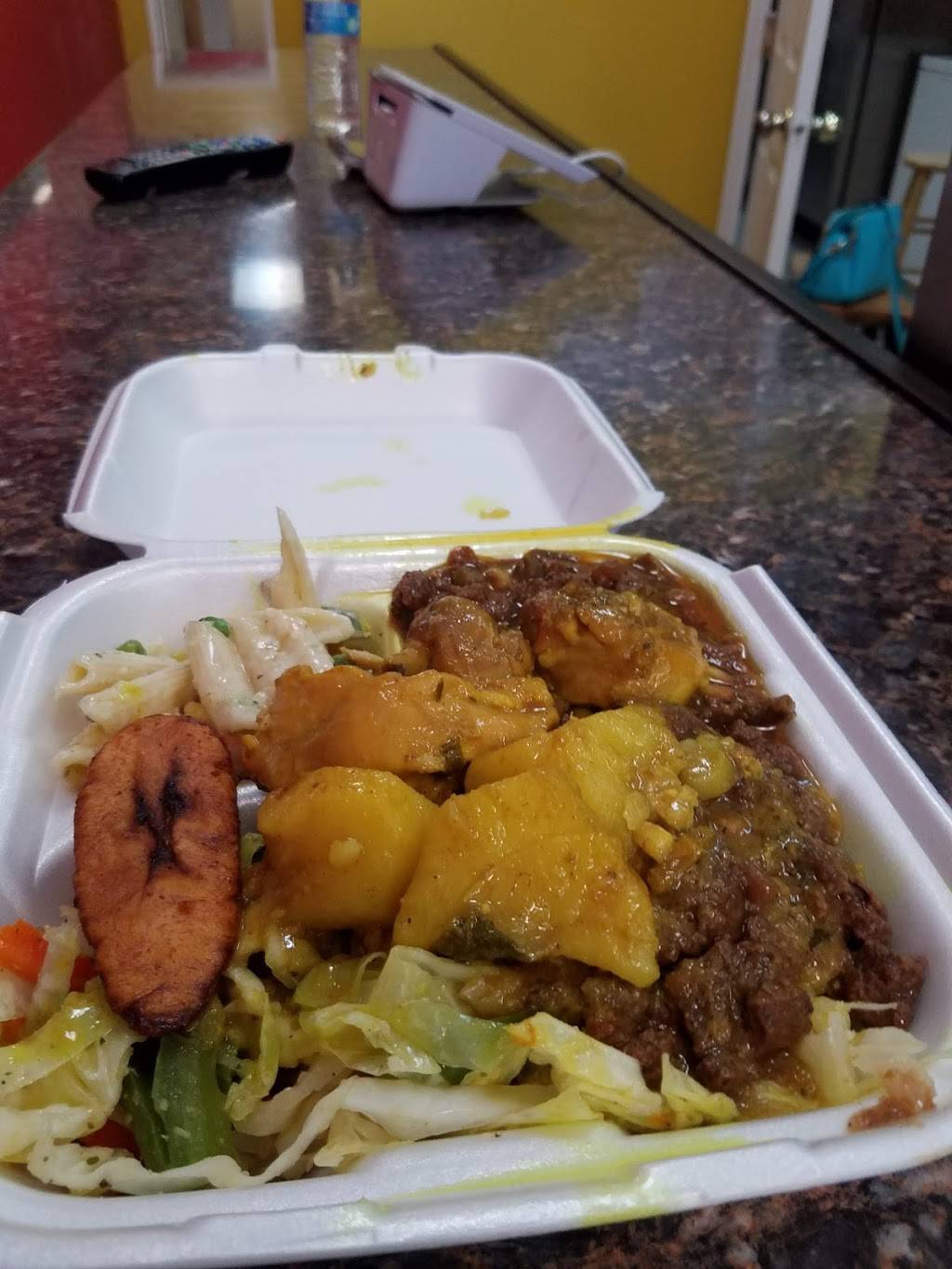 Jerk Cafe | restaurant | 8021 W Sample Rd, Coral Springs, FL 33065, USA | 9547750848 OR +1 954-775-0848