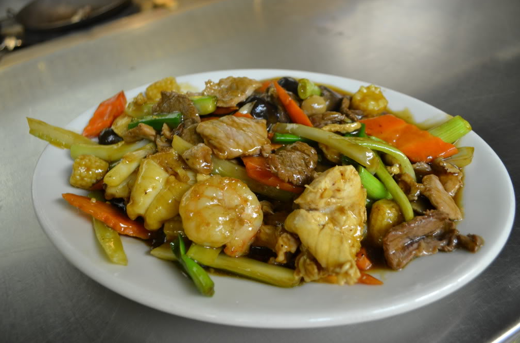 Emperors Kitchen | restaurant | 18900 W Bluemound Rd, Brookfield, WI 53045, USA | 2627841617 OR +1 262-784-1617