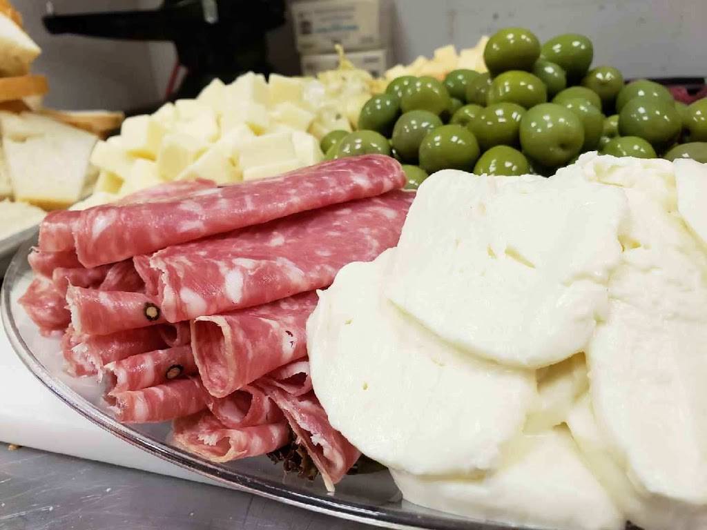 Rockys NY Deli & Italian Catering | restaurant | H-3, Between Tequilas Town & Family Dollar, 7360 Skidaway Rd, Savannah, GA 31406, USA | 9123542914 OR +1 912-354-2914