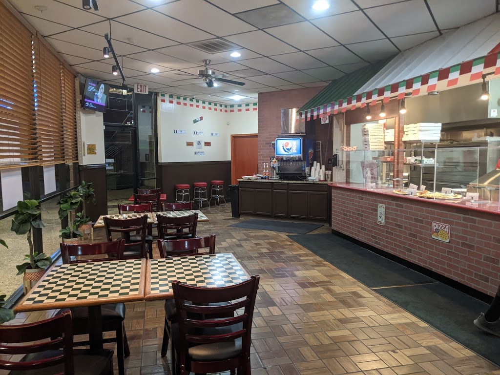 Capo’s Pizzeria | restaurant | 4263 Northwest Loop 410 Suite #100, San Antonio, TX 78229, USA | 2102549223 OR +1 210-254-9223