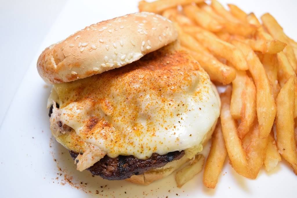 Frank & Nics West End Grille | restaurant | 511 W Pratt St, Baltimore, MD 21201, USA | 4106856800 OR +1 410-685-6800