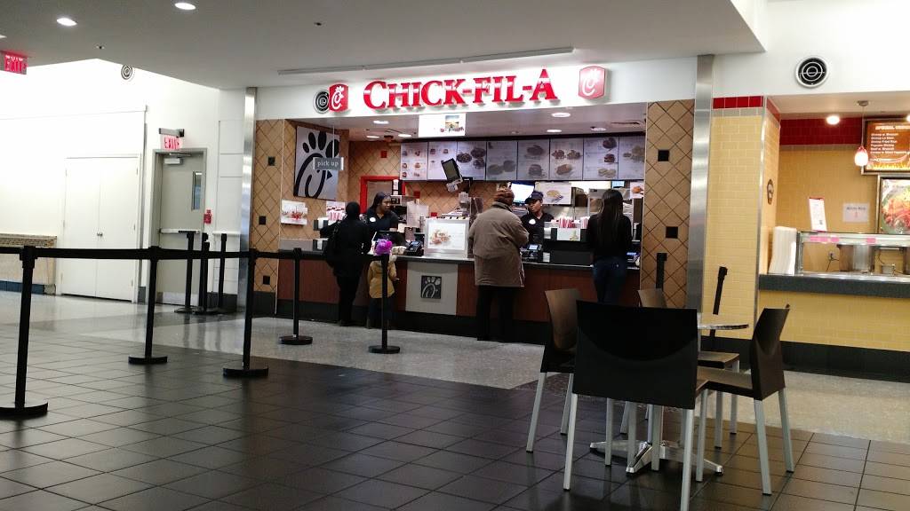 Chick-fil-A | restaurant | 1625 Chestnut St Ste F8, Philadelphia, PA 19103, USA | 2155577853 OR +1 215-557-7853