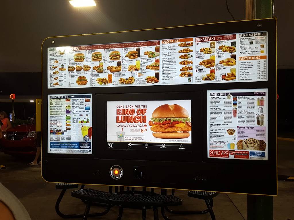 Sonic Drive-In | restaurant | 15125 US-441, Eustis, FL 32726, USA | 3523575371 OR +1 352-357-5371