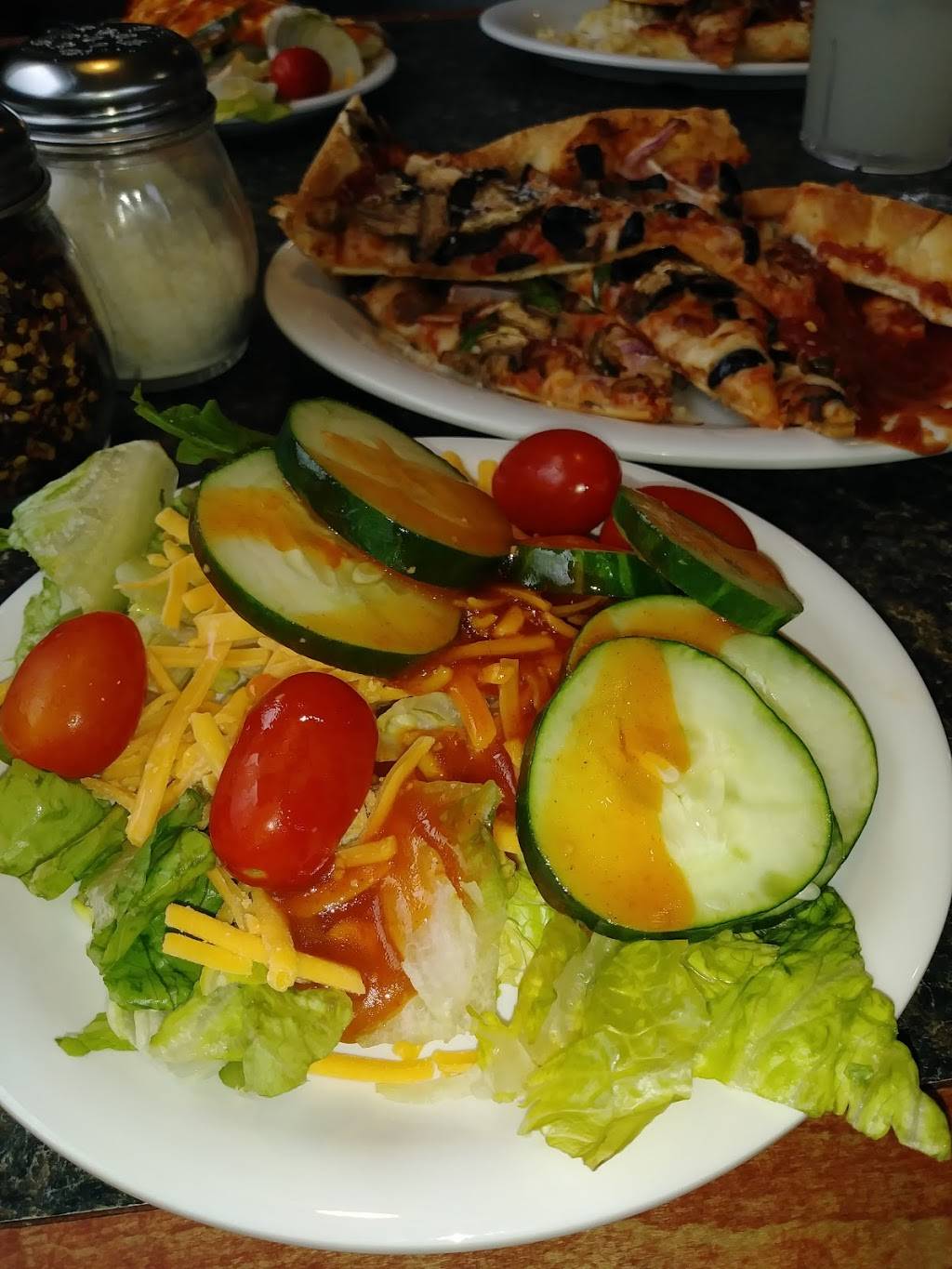 Pizza Hut | meal takeaway | 3200 S Crater Rd, Petersburg, VA 23805, USA | 8048613519 OR +1 804-861-3519