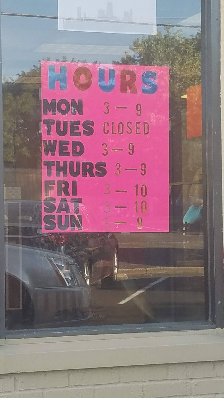 Chicago City Pizza | restaurant | 2601 Charlestown Rd, New Albany, IN 47150, USA | 8127258407 OR +1 812-725-8407