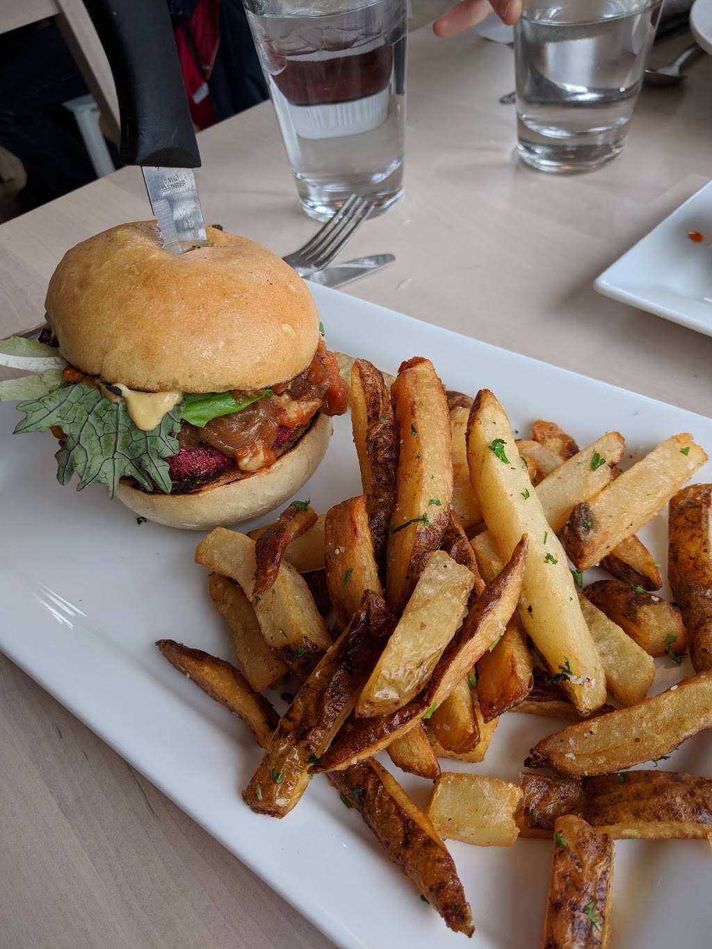 Three Carrots Fountain Square | restaurant | 920 Virginia Ave, Indianapolis, IN 46203, USA | 4632213669 OR +1 463-221-3669