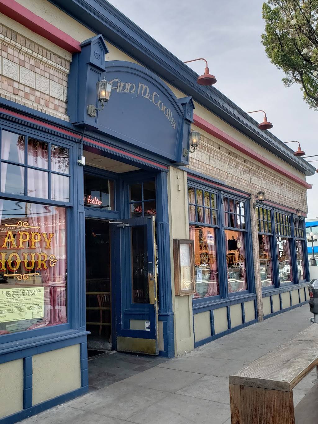 Finn McCools | restaurant | 2702 Main St, Santa Monica, CA 90405, USA | 3104521734 OR +1 310-452-1734