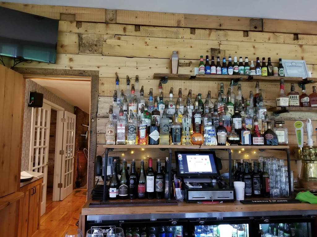 Hamilton Inn | restaurant | 4480 E Lake Rd, Hamilton, NY 13346, USA | 3152282125 OR +1 315-228-2125