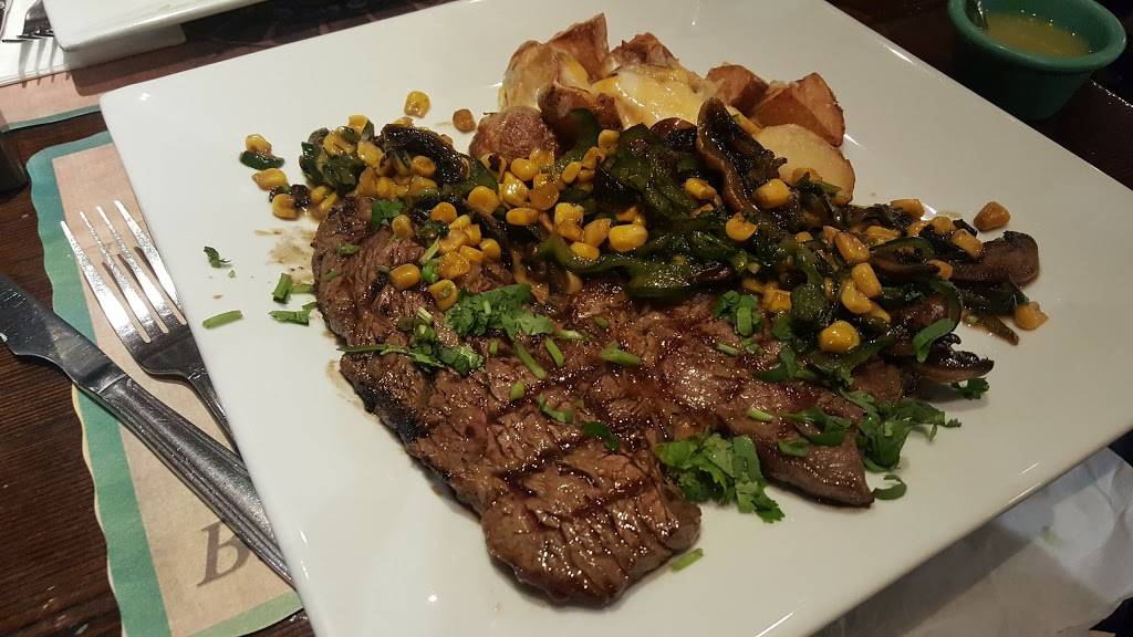 Azteca | restaurant | 47 Park Ave, Rutherford, NJ 07070, USA | 2014382111 OR +1 201-438-2111