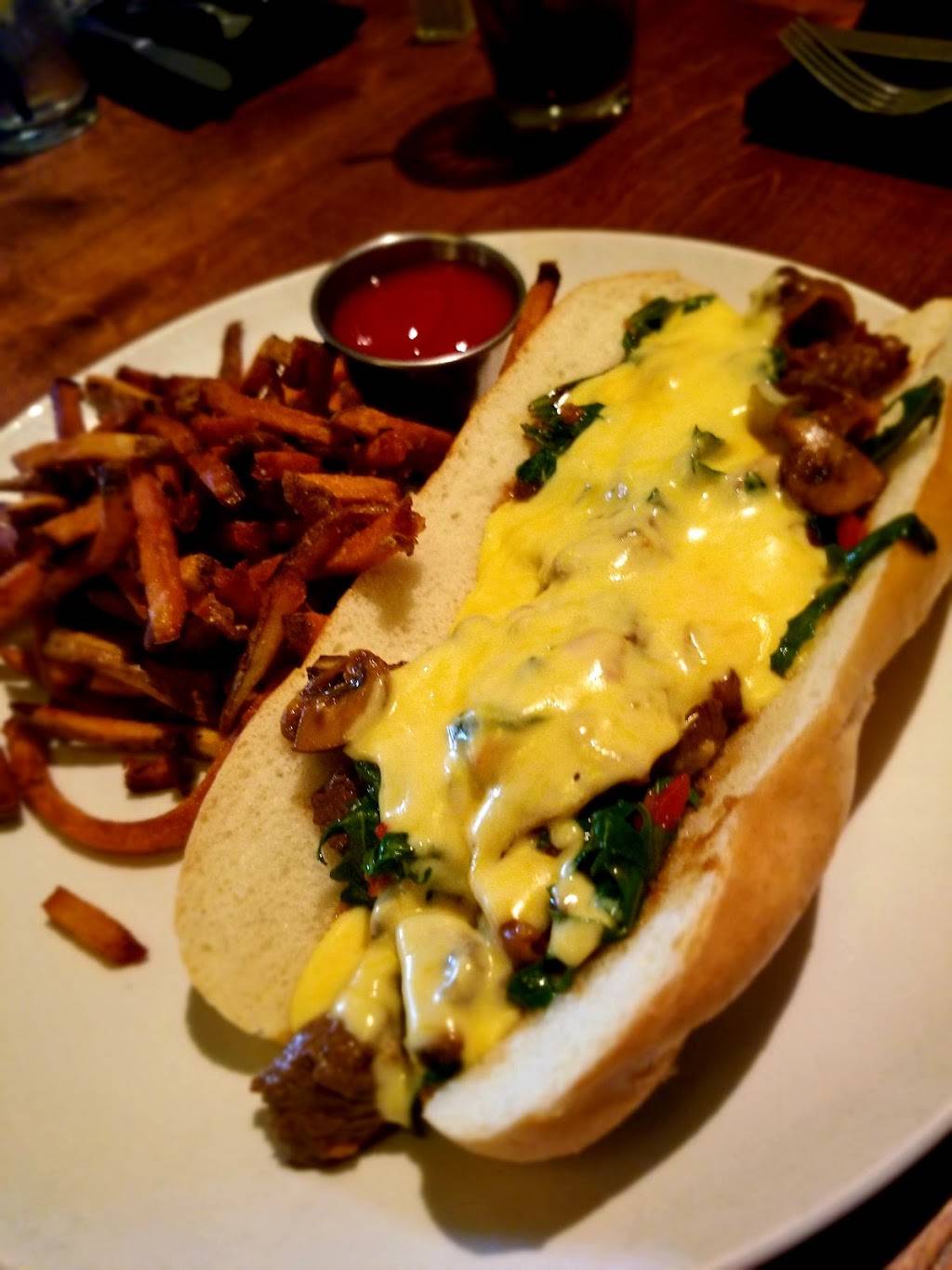 Graze Restaurant | restaurant | 863 Houston Northcutt Blvd, Mt Pleasant, SC 29464, USA | 8436062493 OR +1 843-606-2493