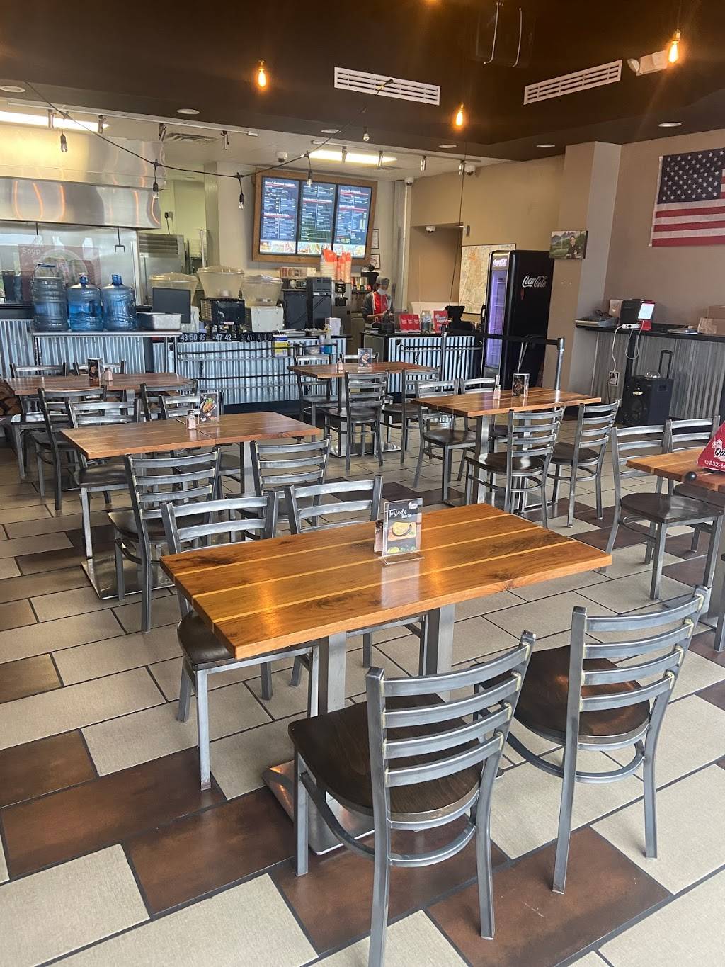 Queens | restaurant | 3103 Wilson Rd, Humble, TX 77396, USA | 8326445119 OR +1 832-644-5119