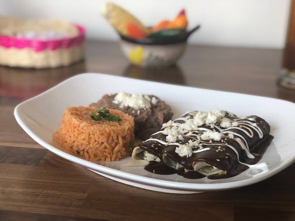 Los Molcajetes | restaurant | 2306 S Buckner Blvd, Dallas, TX 75227, USA | 4696978170 OR +1 469-697-8170