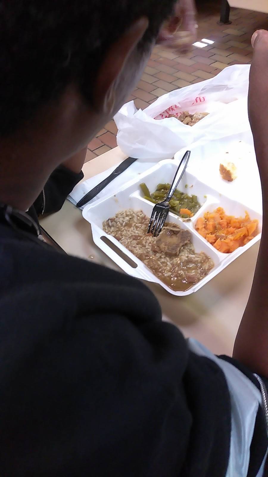 Roberts Restaurant | restaurant | 2810 Evans Mill Rd, Lithonia, GA 30058, USA | 7704843355 OR +1 770-484-3355