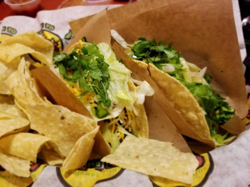 Moes Southwest Grill | restaurant | 2101 S Oneida St, Green Bay, WI 54303, USA | 9209650022 OR +1 920-965-0022