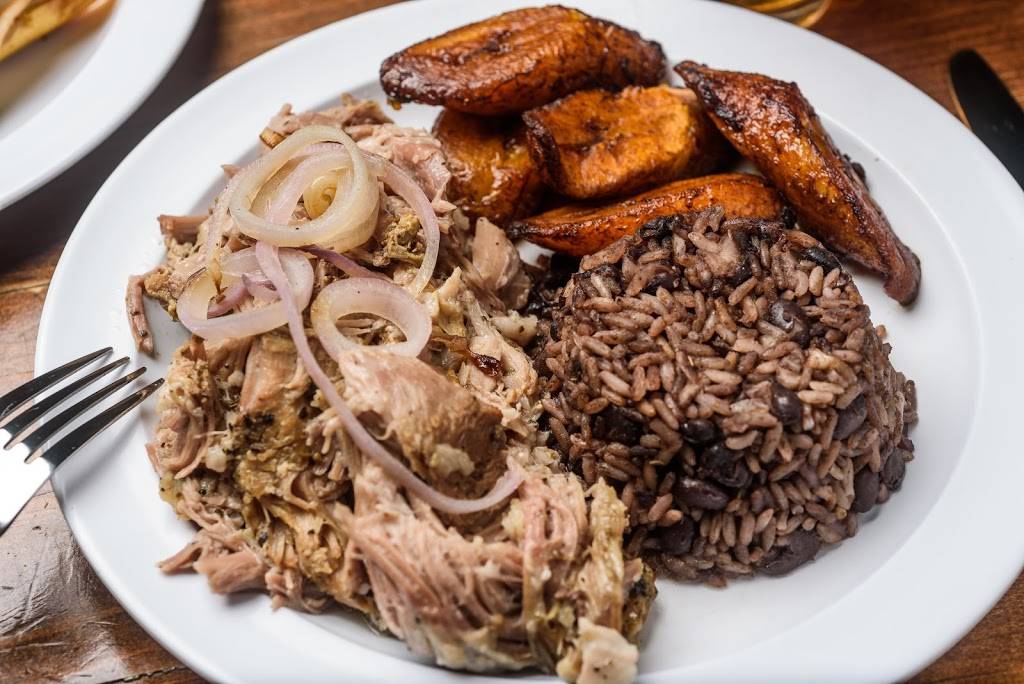 Embargo 62 | restaurant | 301 Cherokee Blvd, Chattanooga, TN 37405, USA | 4235514786 OR +1 423-551-4786