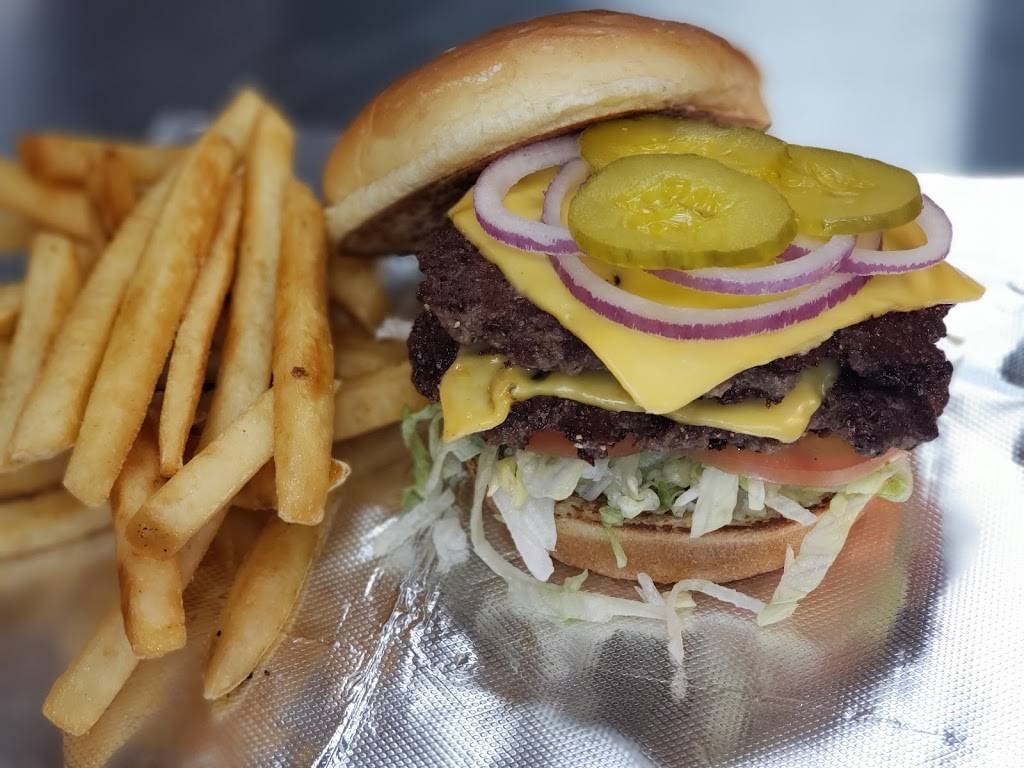 Big Boyz Burgers & More | restaurant | 6130 Madison Ave, Berkeley, MO 63134, USA | 3145286111 OR +1 314-528-6111