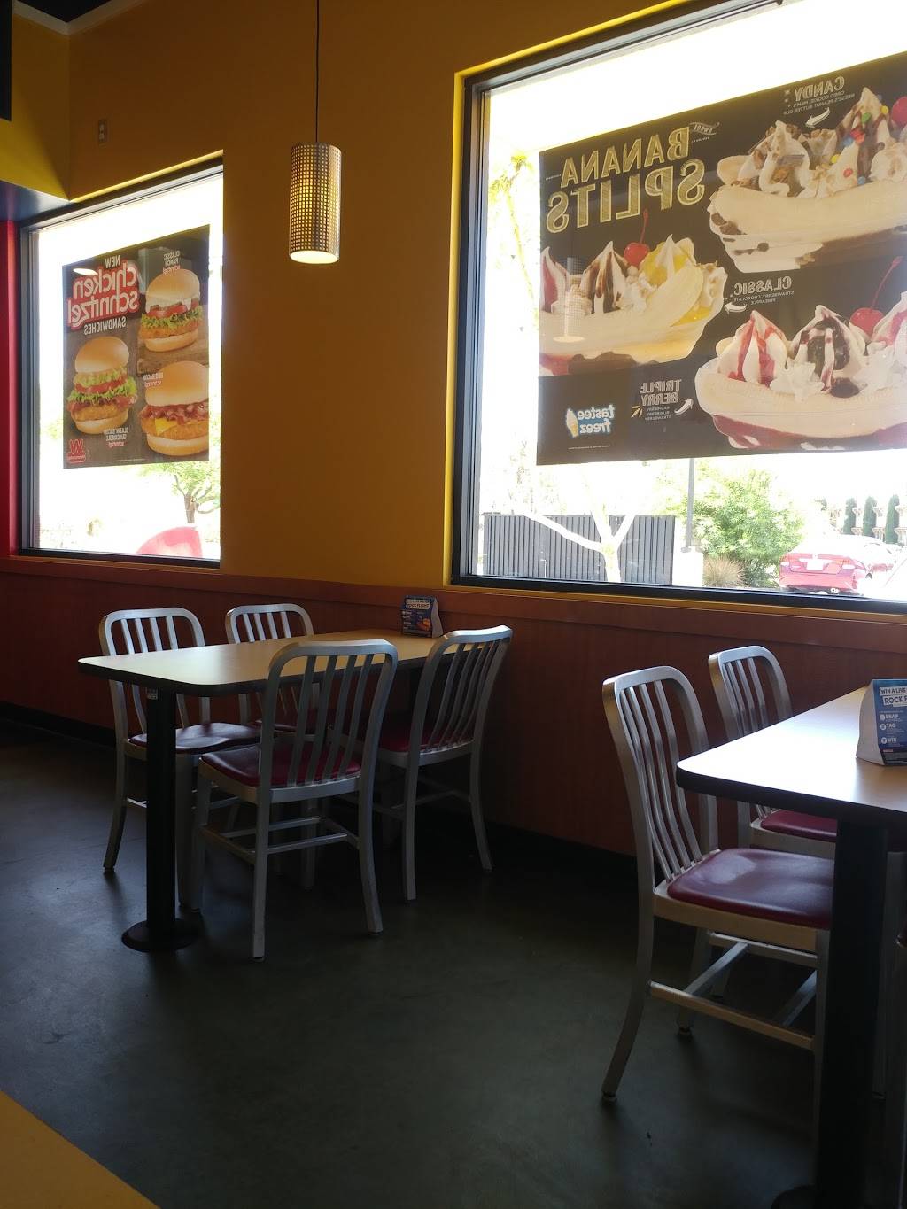 Wienerschnitzel | restaurant | 14485 7th St, Victorville, CA 92395, USA | 7602435031 OR +1 760-243-5031