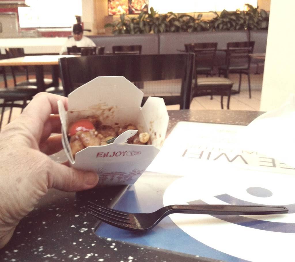 Panda Express | restaurant | 1299 Galleria at Tyler, Riverside, CA 92503, USA | 9513523652 OR +1 951-352-3652