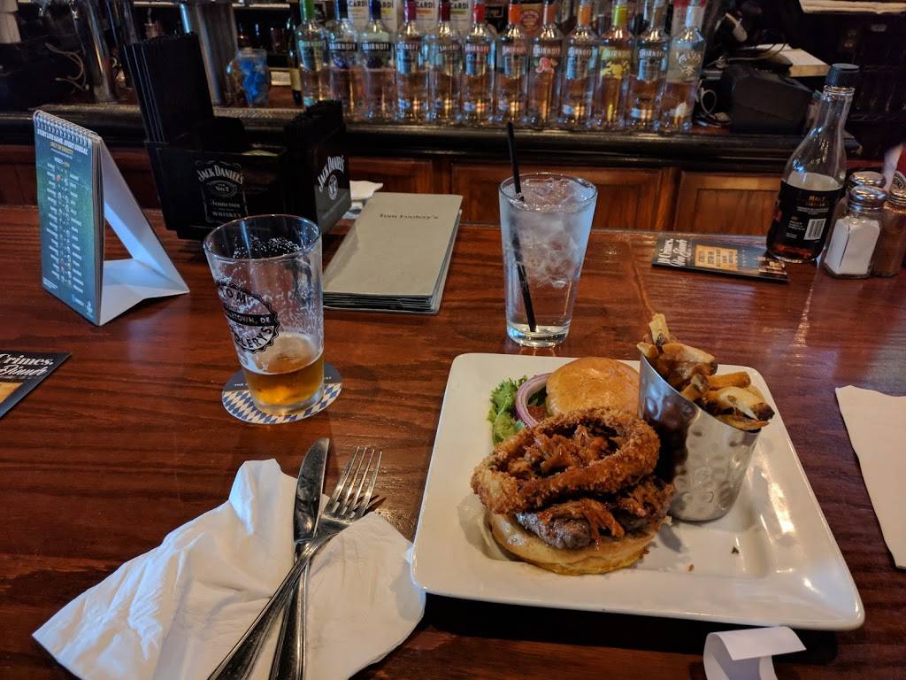 Tom Foolerys Restaurant & Bar | restaurant | 714 Ash Blvd, Middletown, DE 19709, USA | 3024492211 OR +1 302-449-2211