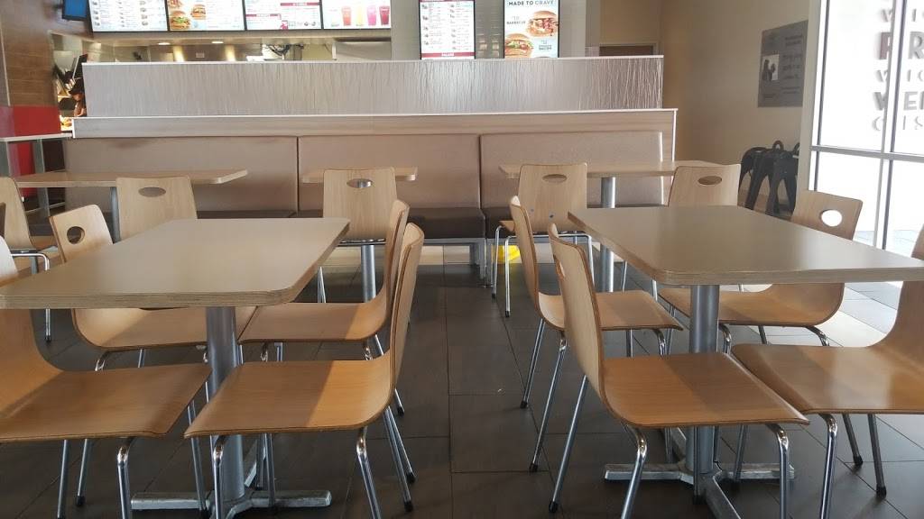 Wendys | restaurant | 1524 Sams Cir, Chesapeake, VA 23320, USA | 7575491423 OR +1 757-549-1423